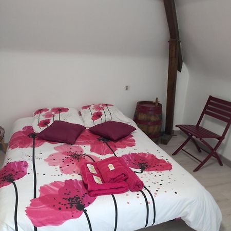 Le Curieux De Conques Bed & Breakfast Saint-Cyprien-sur-Dourdou Bagian luar foto